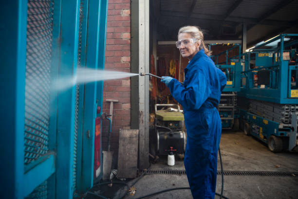 Best Residential Pressure Washing Services  in Lowell, MA